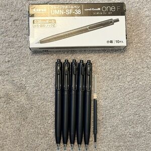 Uni-Ball One Pen 0.38 mm Black Pen and Refill